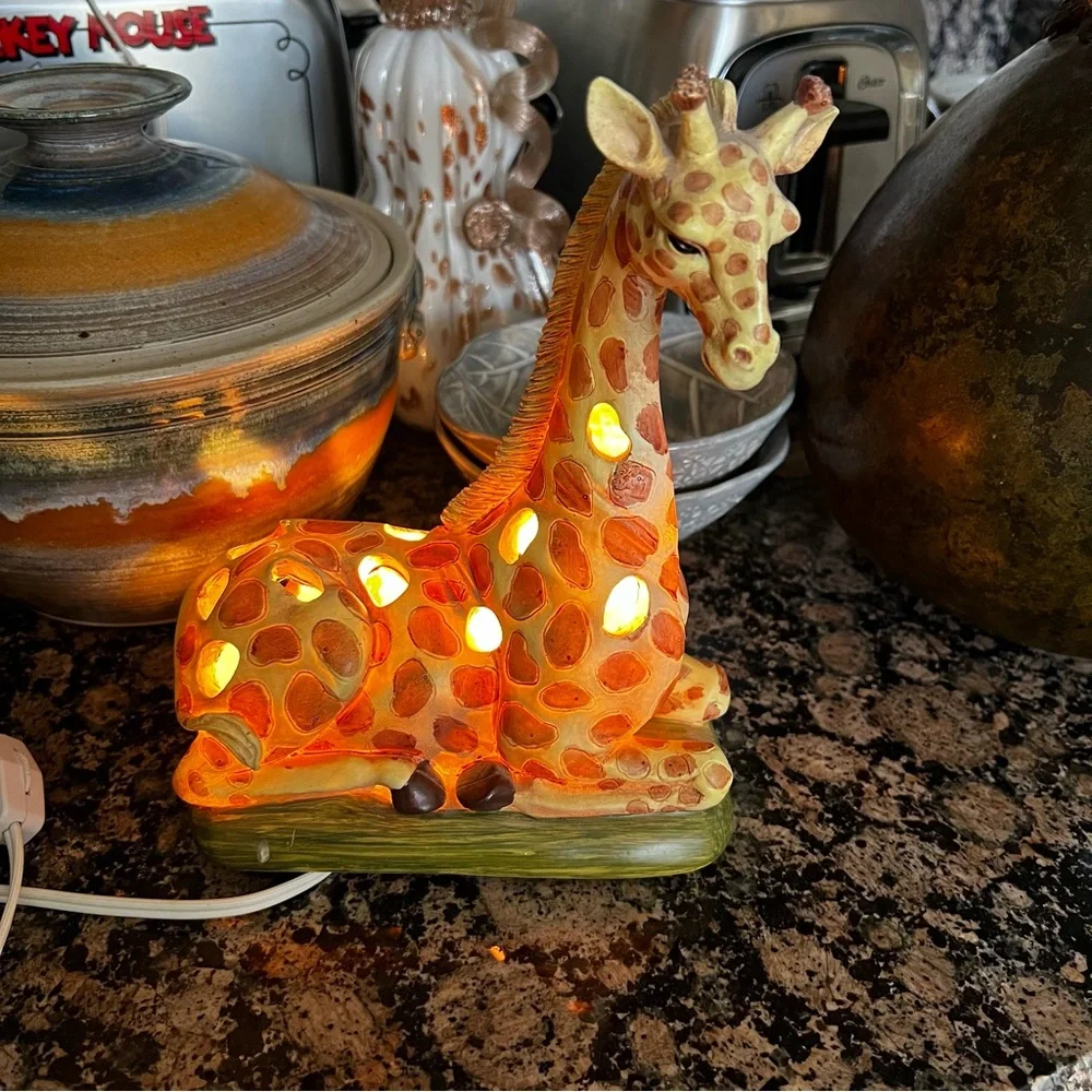 Vintage Ceramic Giraffe Small Table or Desk Lamp Safari Desk Table Night Light